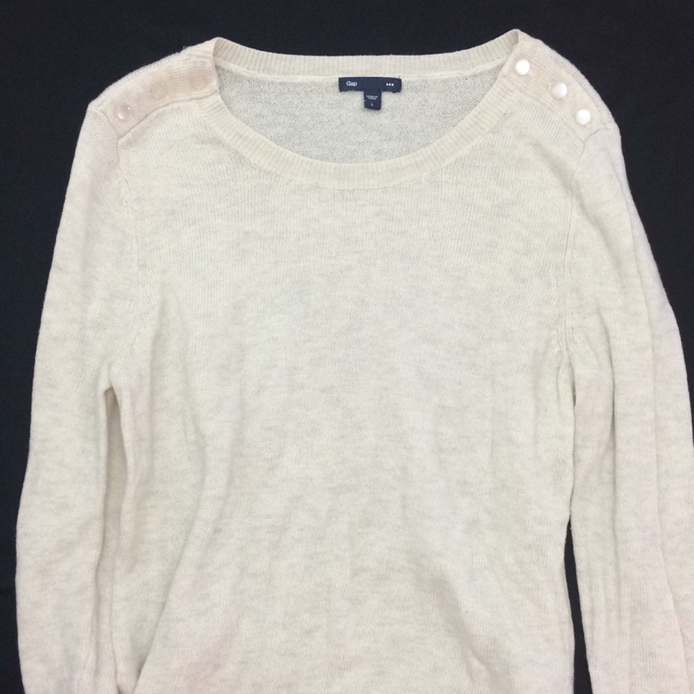 Gap wool sweater cute for fall
